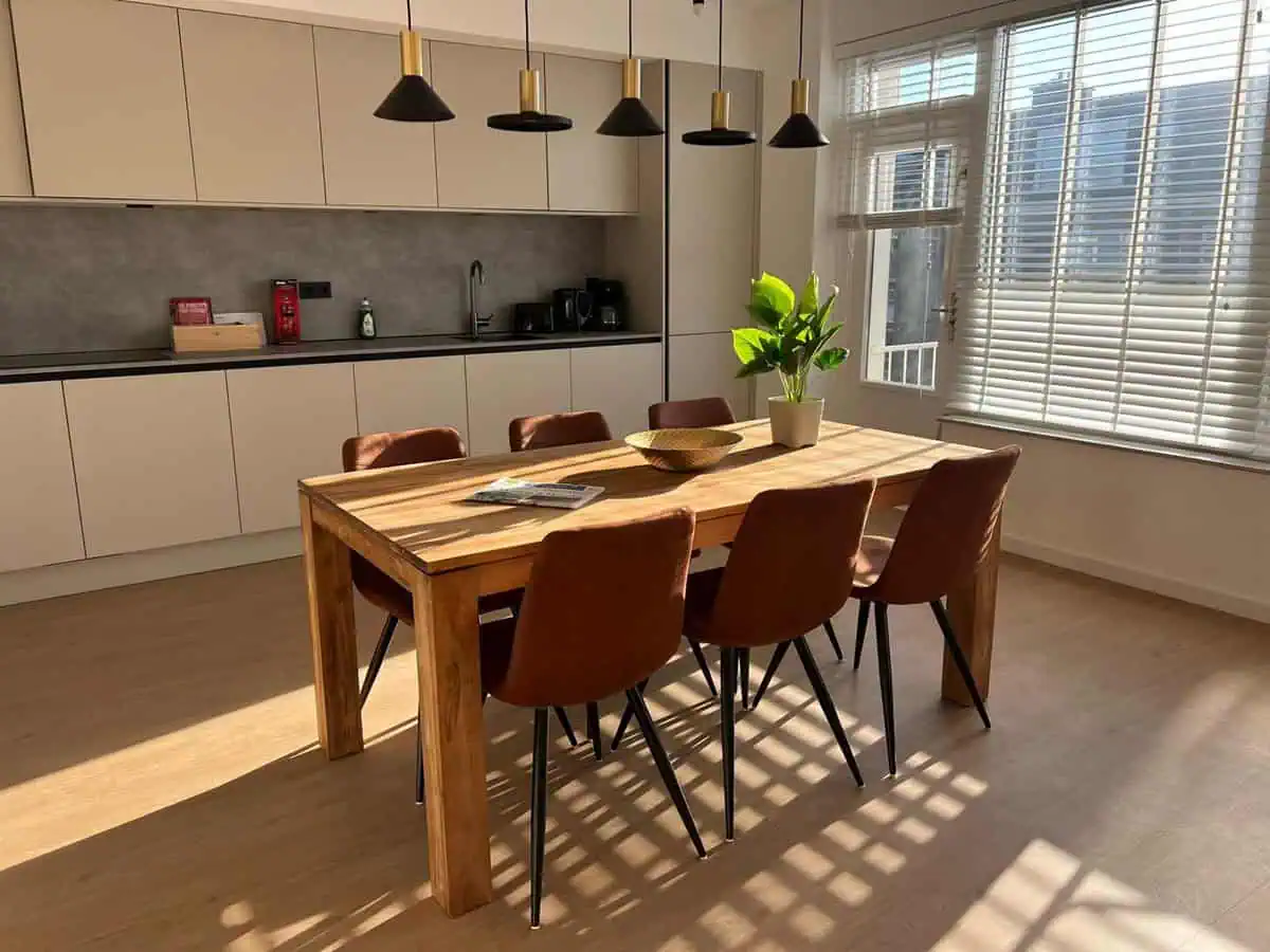 furniture-lease-Kitchen-Teak