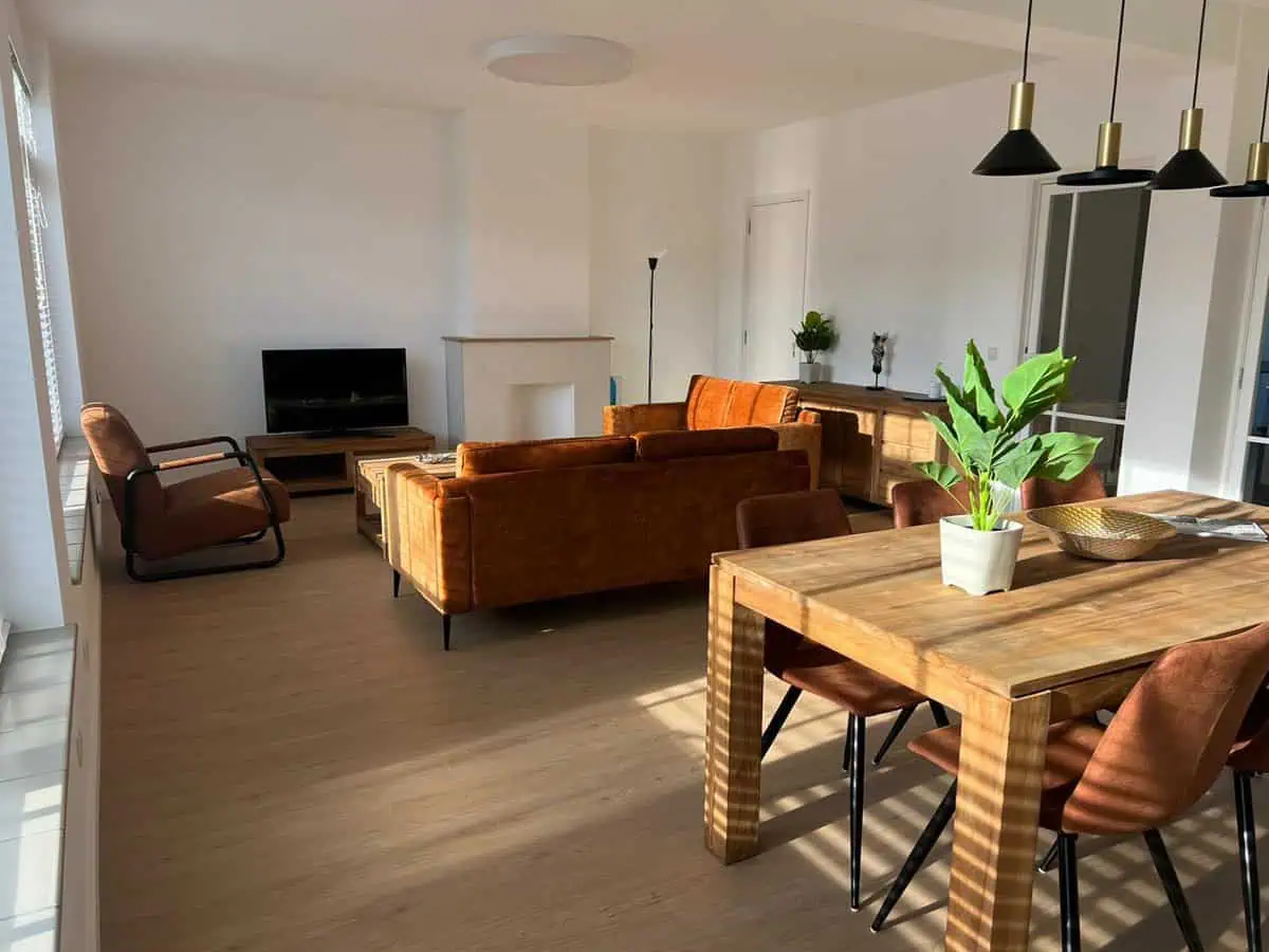 furniture-lease-Living-room-Teak